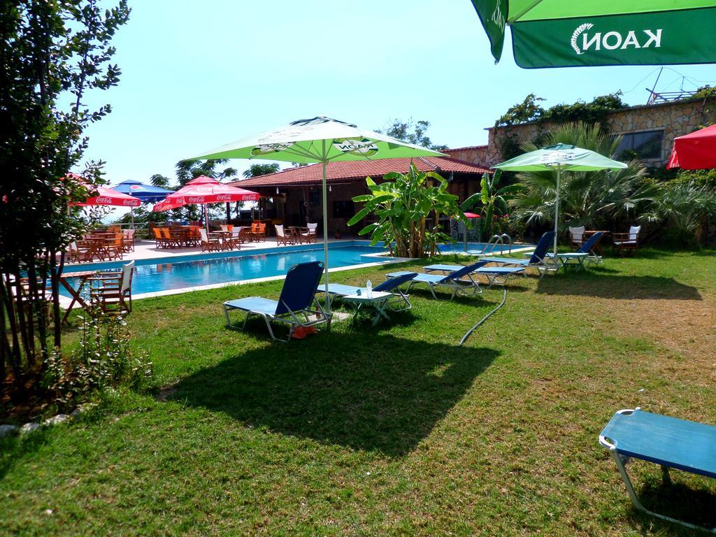 Hotel Belle Vue Dhermi Exterior photo
